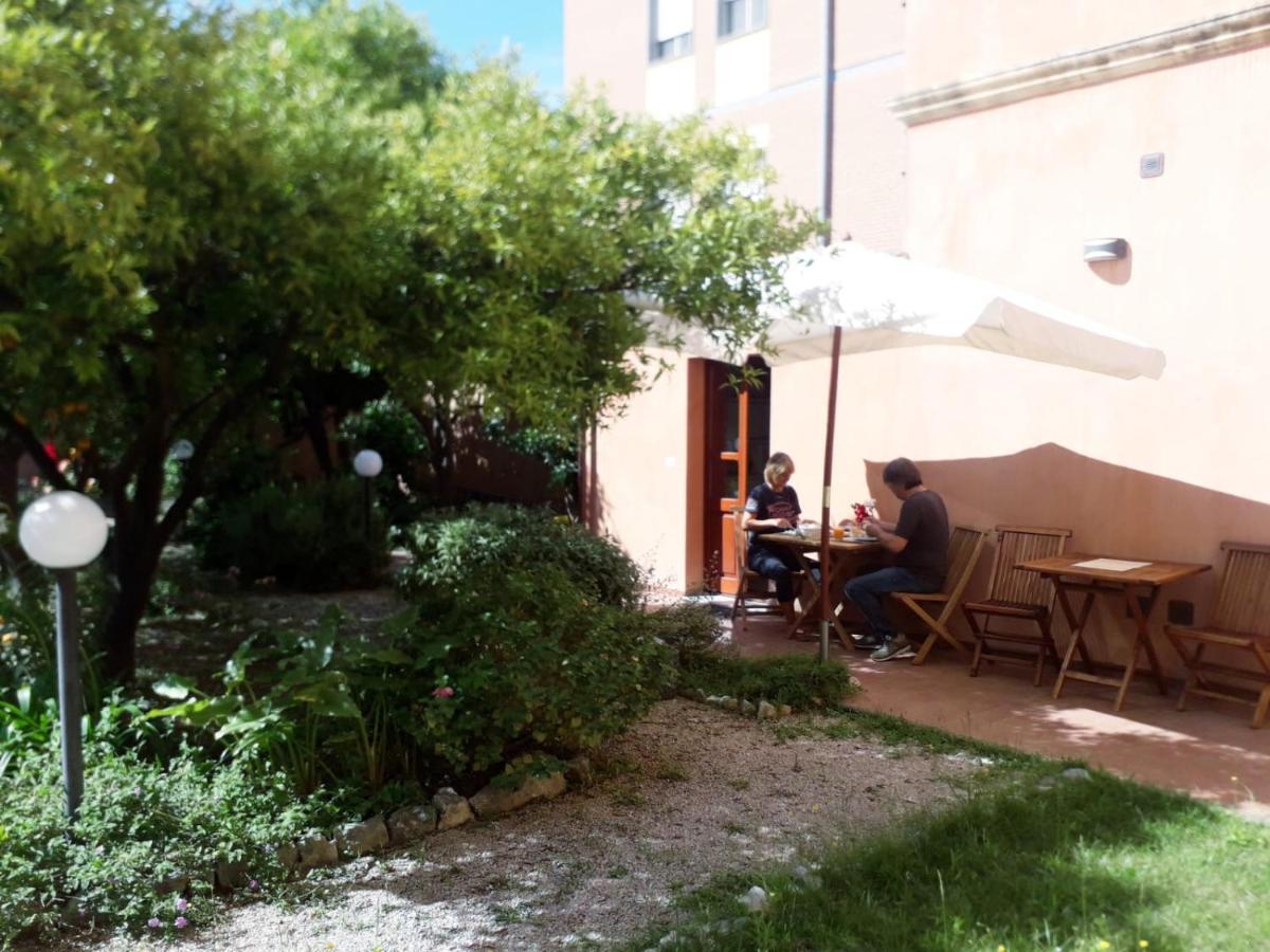לינה וארוחת בוקר Quartu SantʼElena Oasi Ottocento מראה חיצוני תמונה