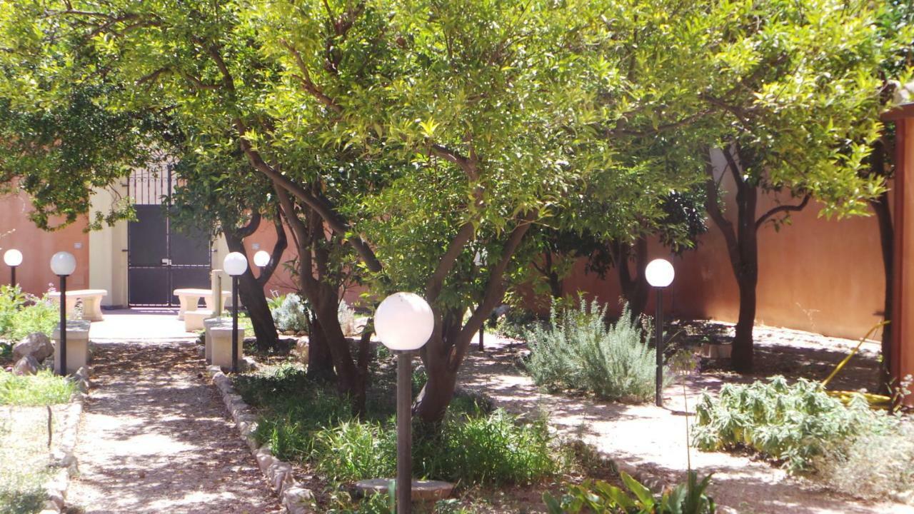 לינה וארוחת בוקר Quartu SantʼElena Oasi Ottocento מראה חיצוני תמונה