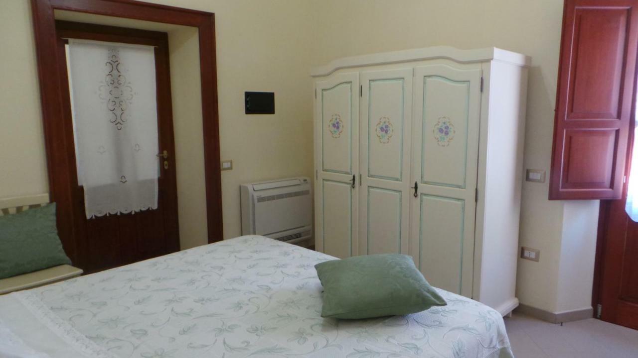 לינה וארוחת בוקר Quartu SantʼElena Oasi Ottocento מראה חיצוני תמונה